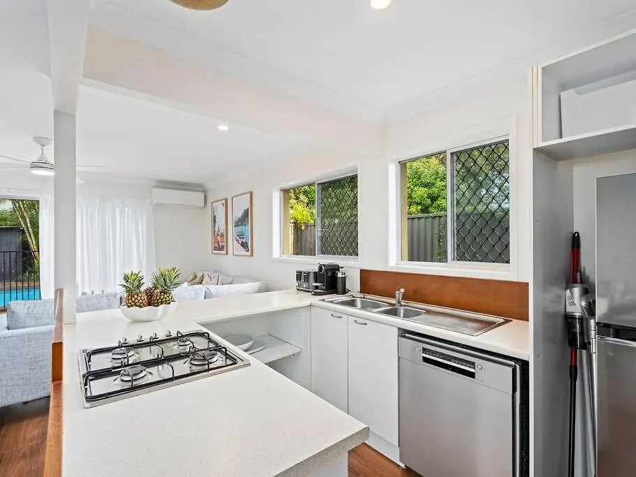 Southport Oasis 6Br Pool Central Villa Gold Coast