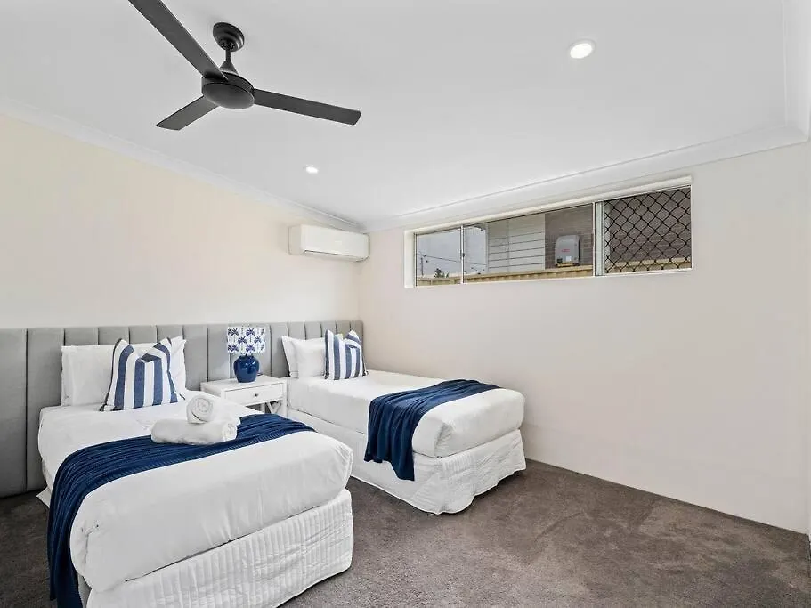 Southport Oasis 6Br Pool Central Villa Gold Coast Australia